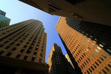 Fototapeta na wymiar wieżowce na ulicach Manhattanu