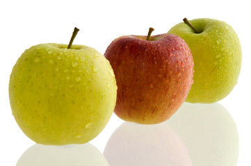 Braeburn zwischen Golden Delicius