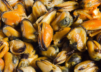 Cooked mussels