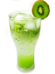 green juice smoothie with kiwi