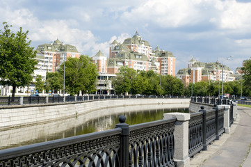 Fototapeta na wymiar Moskwa widok na rzekę