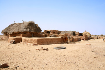 インド　砂漠の村 © DS