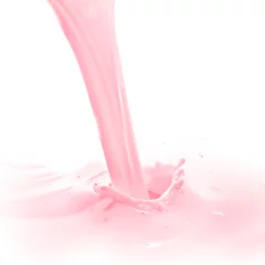 Papier Peint photo Milk-shake strawberry milk splash