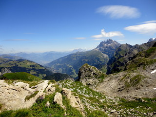 Fototapeta na wymiar Montagnes