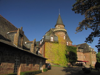 Fototapeta na wymiar Château de Castel Novel, Corr?ze, Czarny Périgord, Limousin