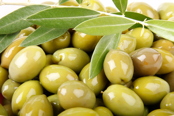 Insieme di olive verdi - 33892570