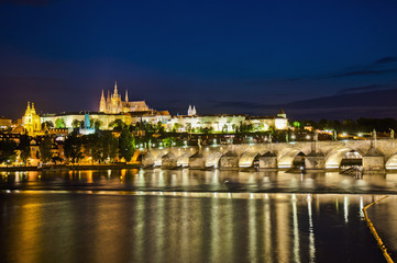 Fototapeta na wymiar Prague Castle and Vltava River