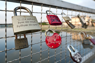 Obraz premium Love padlock on th bridge