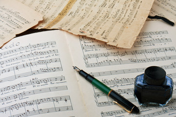 Vecchio manoscritto musicale