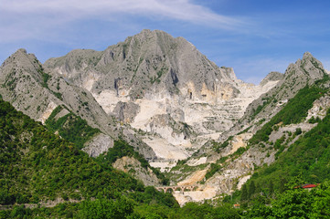 Fototapeta na wymiar Carrara Marmor Steinbruch - marmur Carrara pit kamień 22