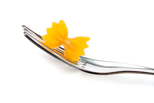 forchetta con pasta farfalla