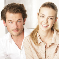 glückliches junges Paar