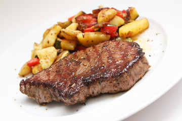 Beef steak with potaoes and mixed vegetable