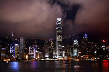 Fototapeta premium Hong Kong Harbor at Night from Kowloon