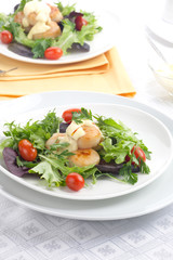 Scallop Salad With Saffron Dressing