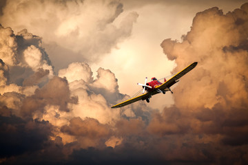 Obraz premium samolot w chmurach