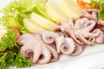 octopus with potatoes