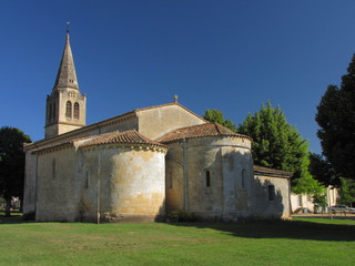 Fototapeta na wymiar Roaillan wioska; Akwitania Gironde