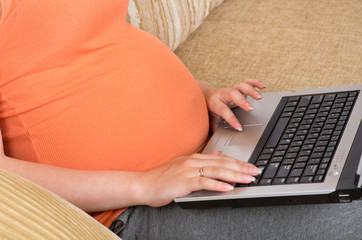Pregnant working online