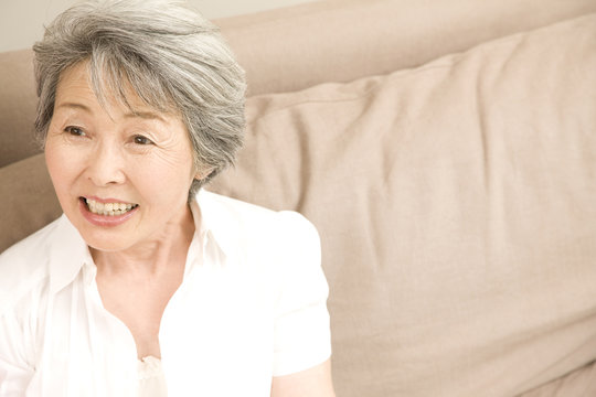 おばあさん の画像 867 962 件の Stock 写真 ベクターおよびビデオ Adobe Stock