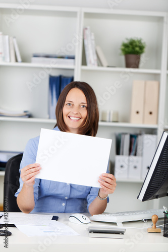 Frau Am Schreibtisch 2021 Frau Am Schreibtisch 2021