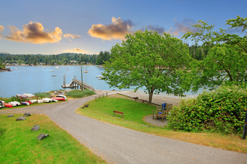 Obraz premium Park and pier at Raft Island, Gig Harbor, WA