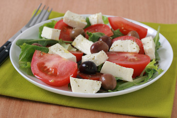 Salad with mozzarella