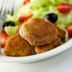 Meatballs with vegetable salad