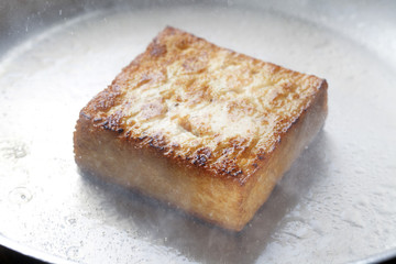 厚揚げの鉄板焼き
