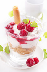 Himbeerdessert
