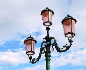Fototapeta na wymiar Venetian street lamp