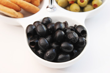 schwarze Oliven