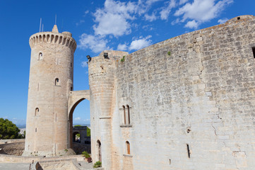 Torre del Homenatje - Castello di Bellver - Palma De Mallorca