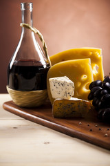 Red wine and cheese