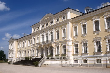 Fototapeta na wymiar Barokowy pałac, Pilsrundale, Łotwa