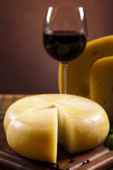 Red wine and cheese
