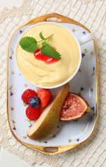 Fruit curd and fresh fruit