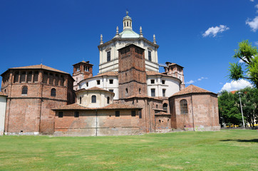 Fototapeta na wymiar Bazylika San Lorenzo - Mediolan, Włochy