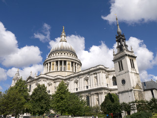 Fototapeta na wymiar Kopuła kościoła w St Pauls Londyn Anglia