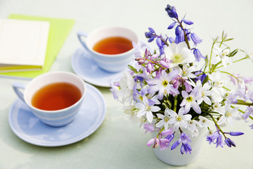 Obraz na płótnie Canvas 紅茶と花