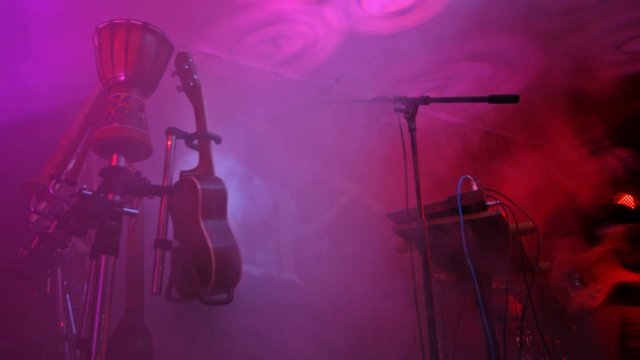 Indivia_on_stage_16