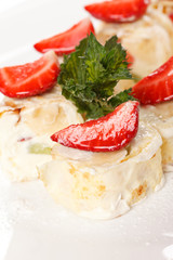 Sweet rolls with strawberry