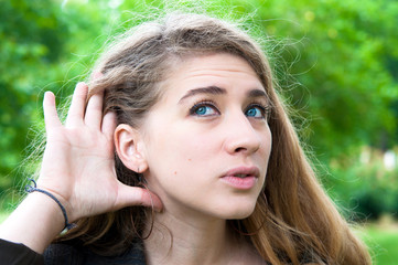 Relying on hand-ear listening