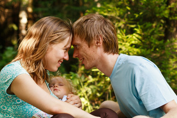 Obraz premium family fun in nature