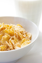 コーンフレークとミルク