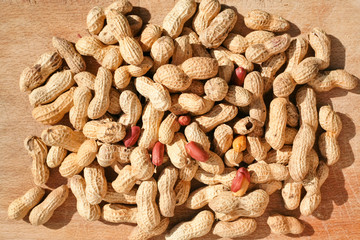 roast peanuts