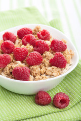 cereal with fresh raspberry