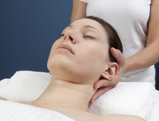 massage ayuvédique de la tête