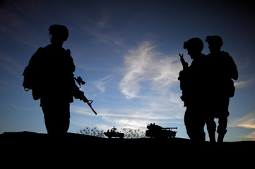 Silhouette of modern soldiers with military vehicles - obrazy, fototapety, plakaty