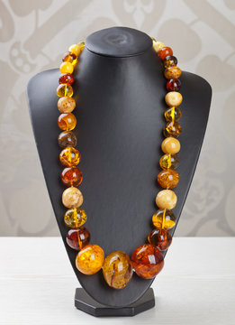 Collana di ambra